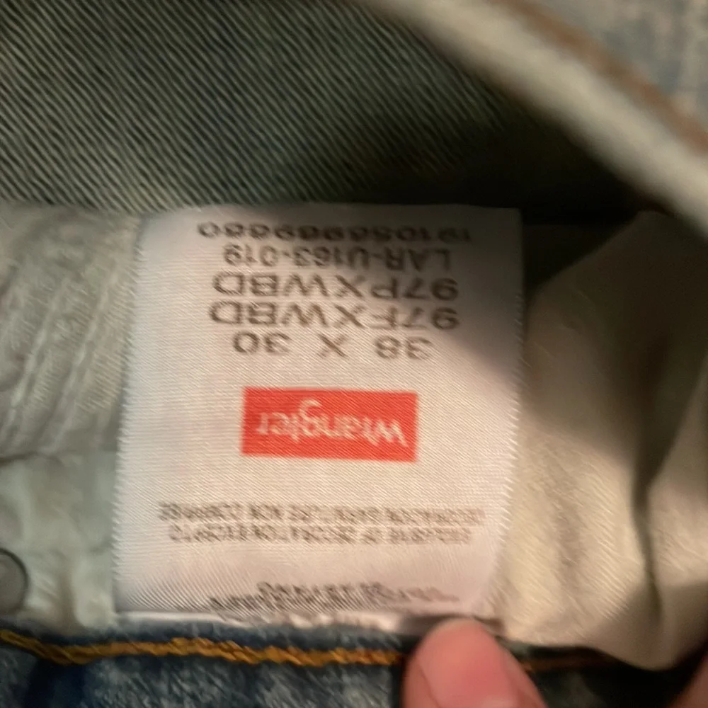 Jeans - Picture 3 of 4